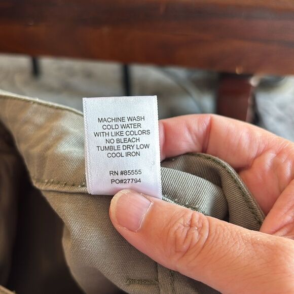 Pistola Women’s high rise barrel army green Khaki Cargo Pants size 27 EUC! - Picture 11 of 11